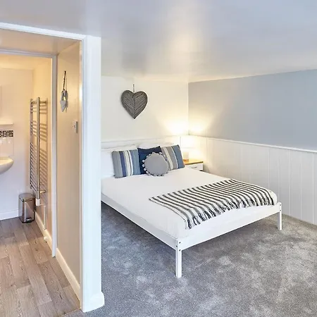 Host & - Princess Place Appartement *