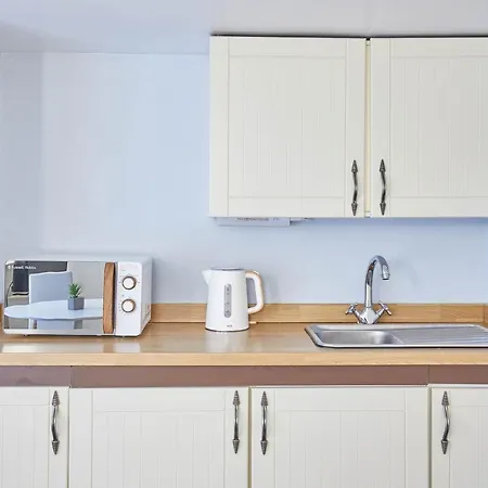 Apartment Host & - Princess Place